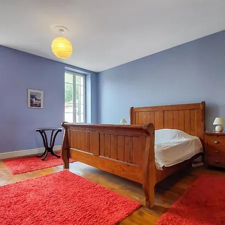 3 Bedroom In Saint-simon Dom wakacyjny *