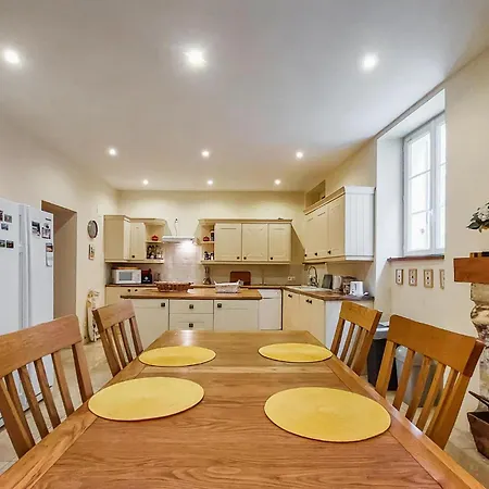 Dom wakacyjny Awesome In Saint-simon With Wifi Saint-Simon (Charente)