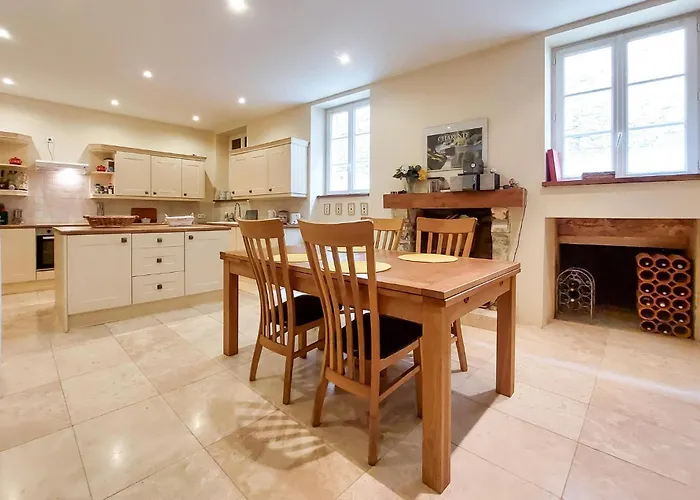 Awesome In Saint-simon With Wifi * Saint-Simon (Charente)