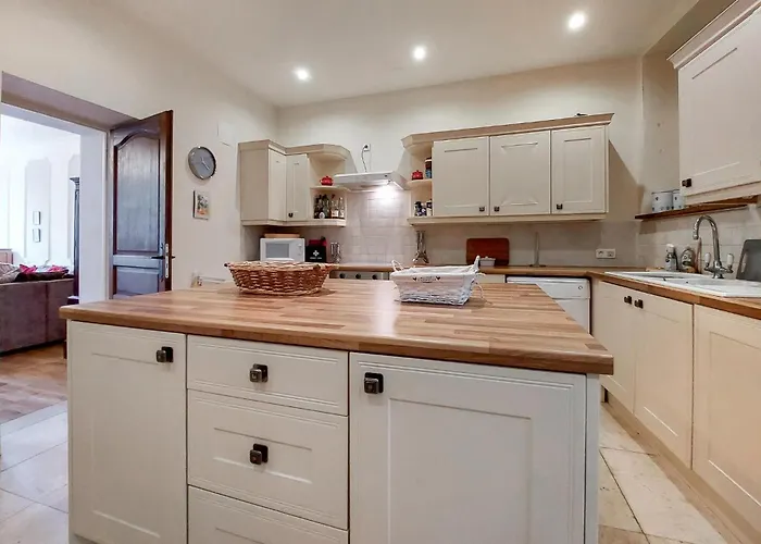 Сasa de vacaciones Awesome In Saint-simon With Wifi